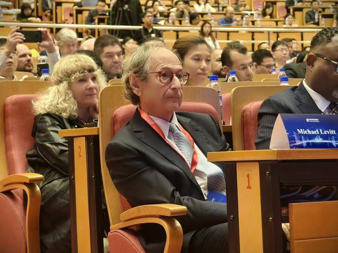 尔·莱维特为大健康产品护肤品代言背书不朽情缘手机版诺贝尔化学奖得主迈克