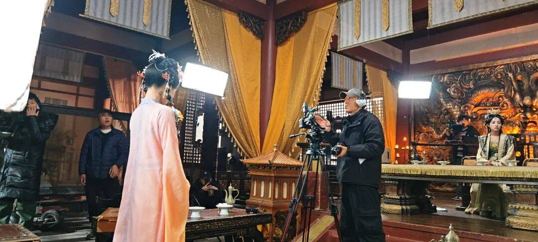 26谁在跟着短剧狂奔？不朽情缘游戏平台2